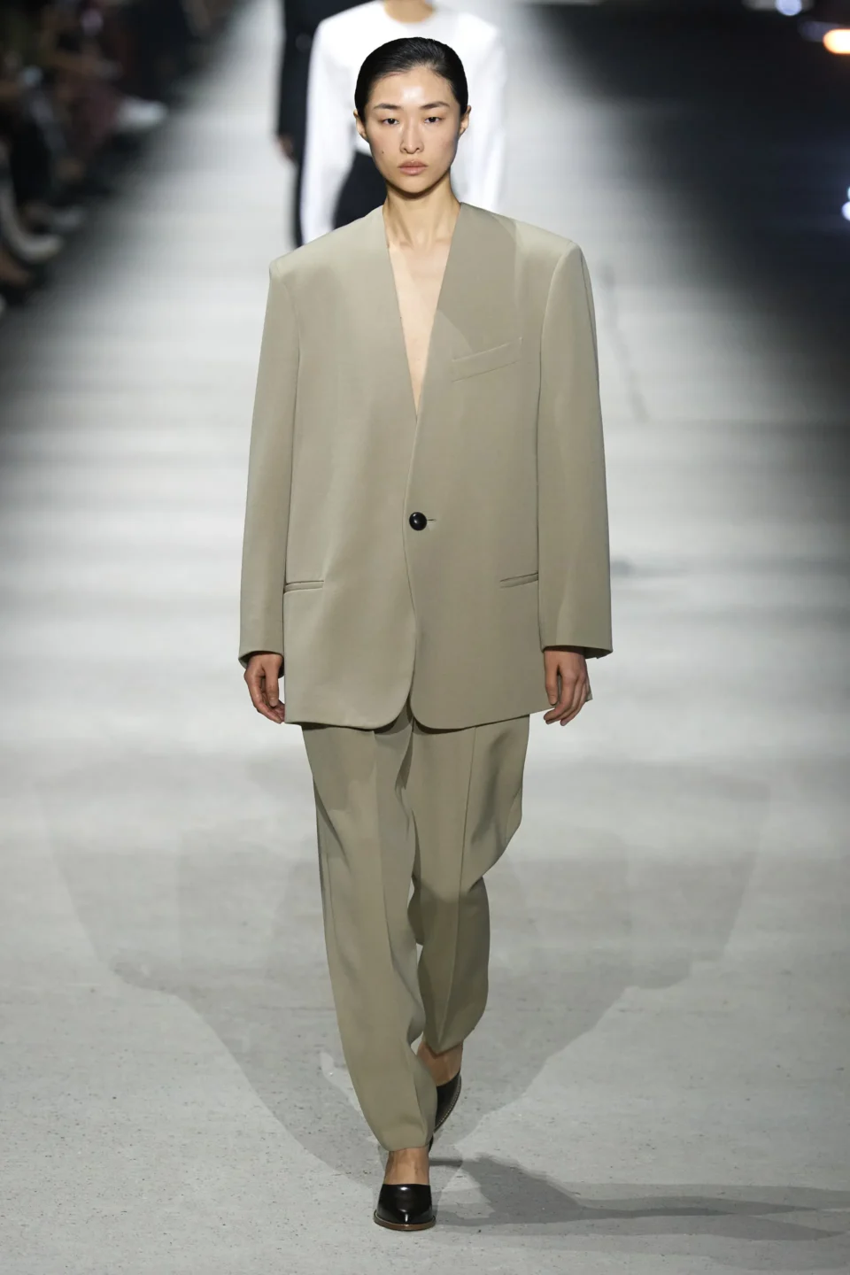 00036-tods-fall-2023-ready-to-wear-credit-gorunway