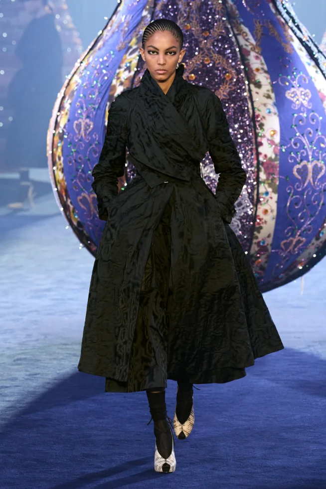 00037-christian-dior-fall-2023-ready-to-wear-credit-gorunway