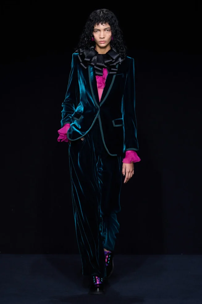 00037-emporio-armani-fall-2023-ready-to-wear-credit-gorunway