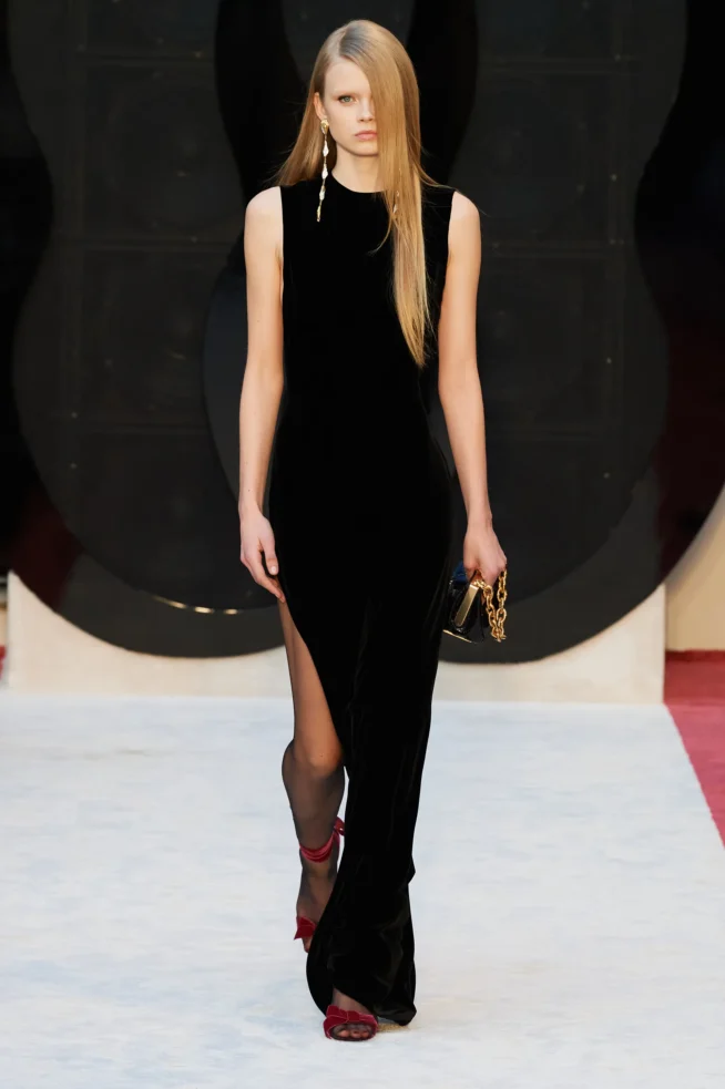 00038-bally-fall-2023-ready-to-wear-credit-gorunway