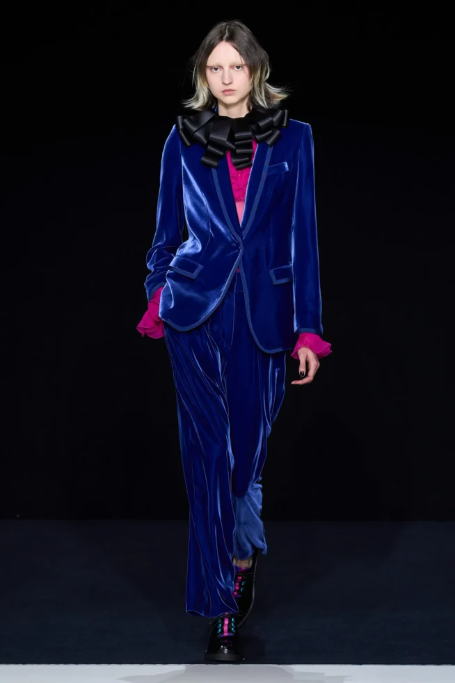 00038-emporio-armani-fall-2023-ready-to-wear-credit-gorunway