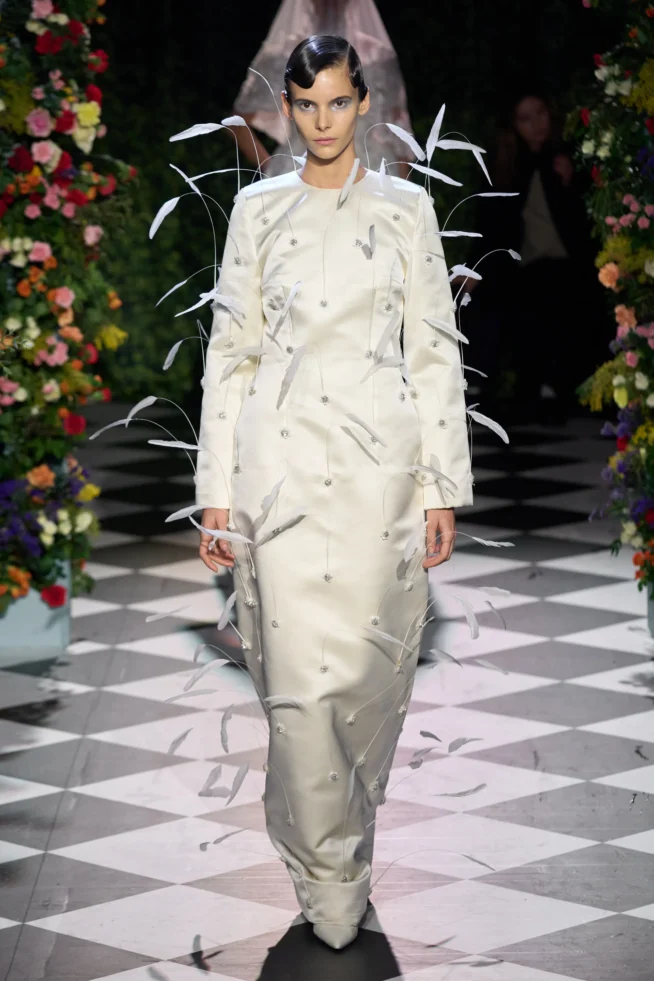 00038-richard-quinn-fall-2023-ready-to-wear-credit-gorunway