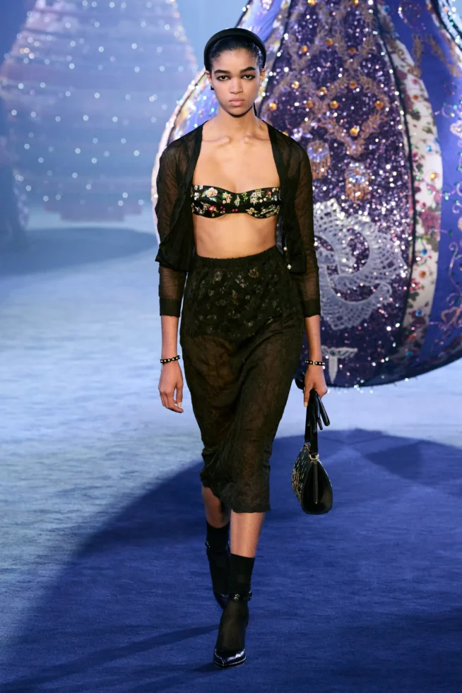 00039-christian-dior-fall-2023-ready-to-wear-credit-gorunway