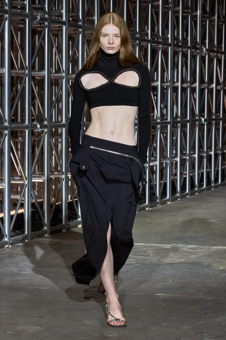 00039-dion-lee-fall-2023-ready-to-wear-credit-gorunway