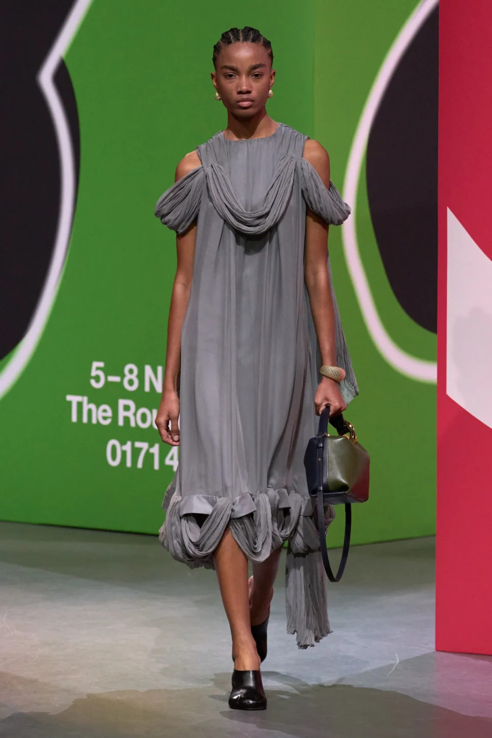 00039-jw-anderson-fall-2023-ready-to-wear-credit-gorunway