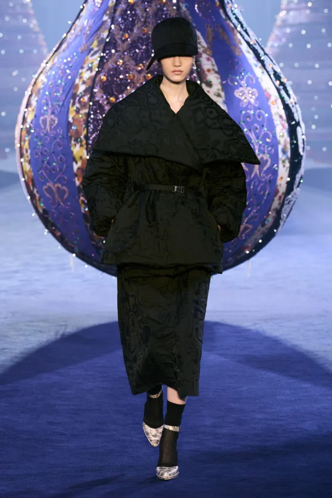 00040-christian-dior-fall-2023-ready-to-wear-credit-gorunway