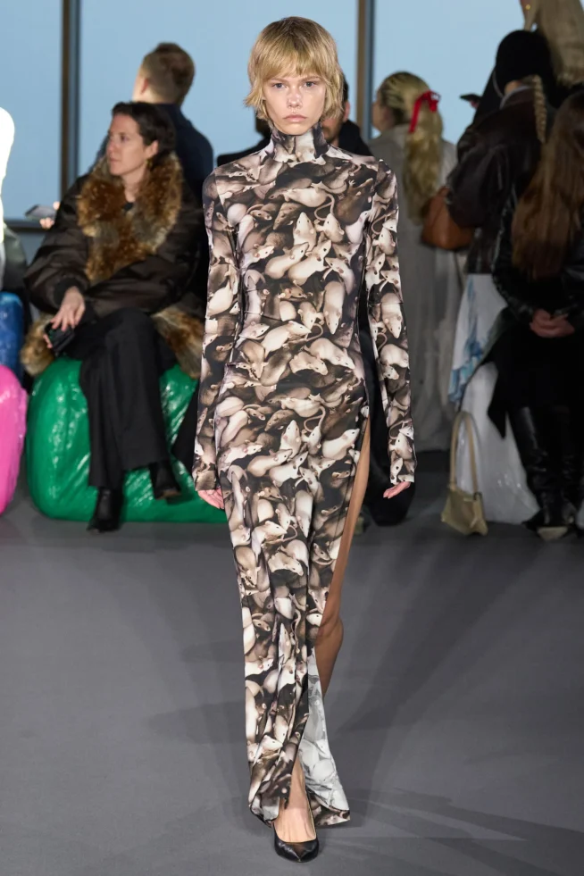 00041-christopher-kane-fall-2023-ready-to-wear-credit-gorunway