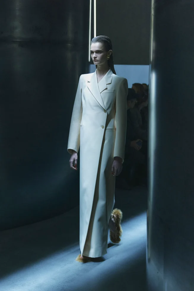 00041-khaite-fall-2023-ready-to-wear-details-credit-hanna-tveite