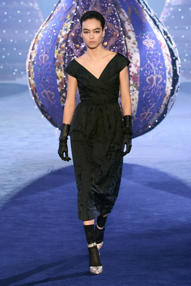 00042-christian-dior-fall-2023-ready-to-wear-credit-gorunway