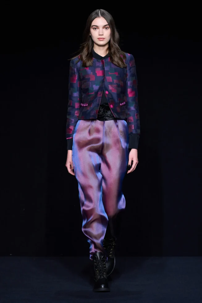 00042-emporio-armani-fall-2023-ready-to-wear-credit-gorunway