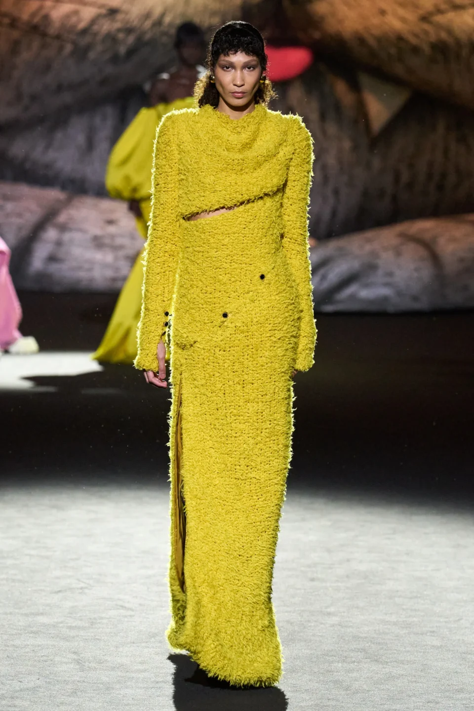 00042-gcds-fall-2023-ready-to-wear-credit-gorunway