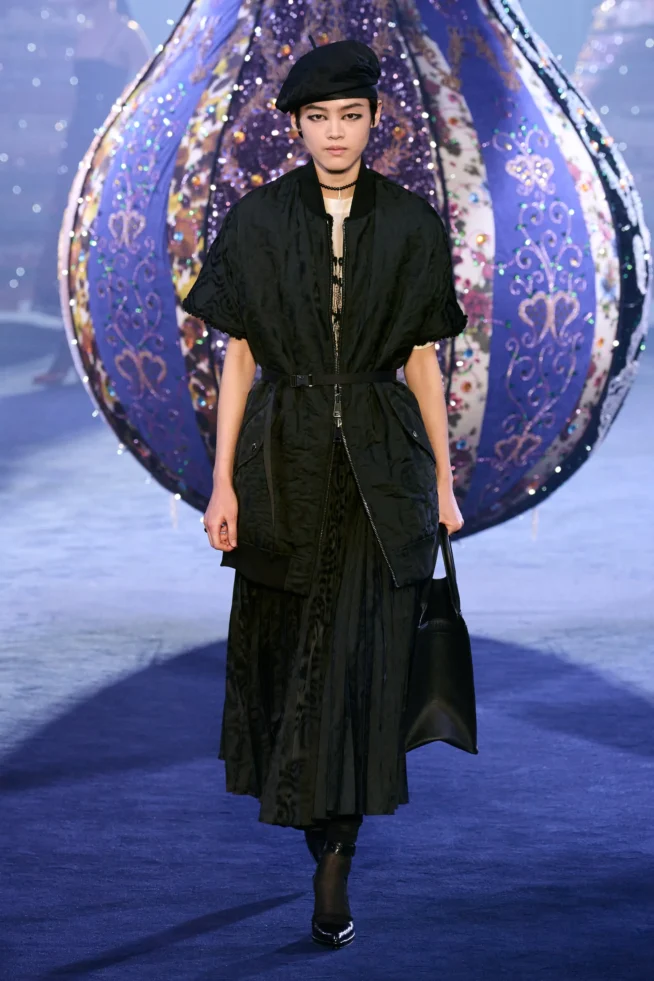 00043-christian-dior-fall-2023-ready-to-wear-credit-gorunway