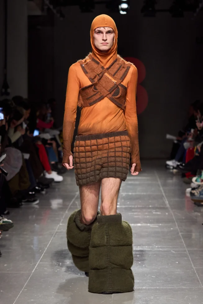 00044-central-saint-martins-fall-2023-ready-to-wear-credit-gorunway