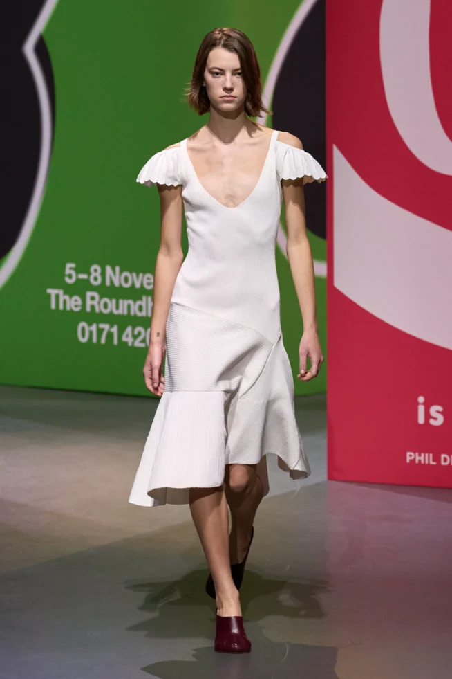 00044-jw-anderson-fall-2023-ready-to-wear-credit-gorunway