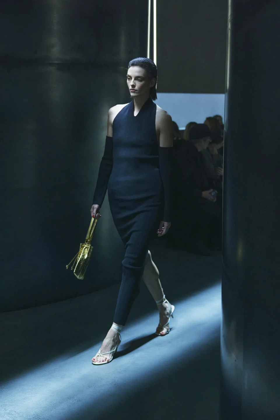 00044-khaite-fall-2023-ready-to-wear-details-credit-hanna-tveite