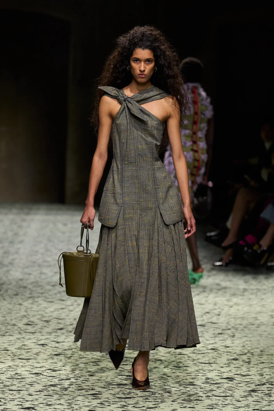 00045-bottega-veneta-fall-2023-ready-to-wear-credit-gorunway