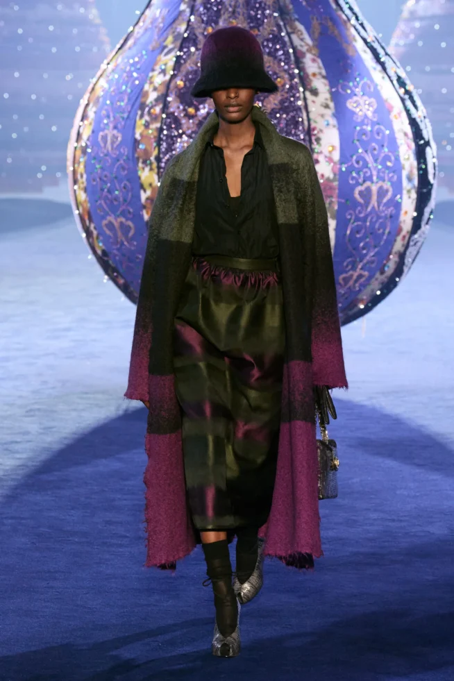00045-christian-dior-fall-2023-ready-to-wear-credit-gorunway