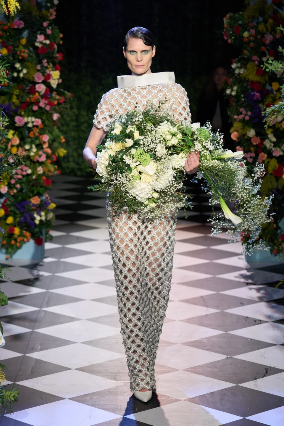 00045-richard-quinn-fall-2023-ready-to-wear-credit-gorunway