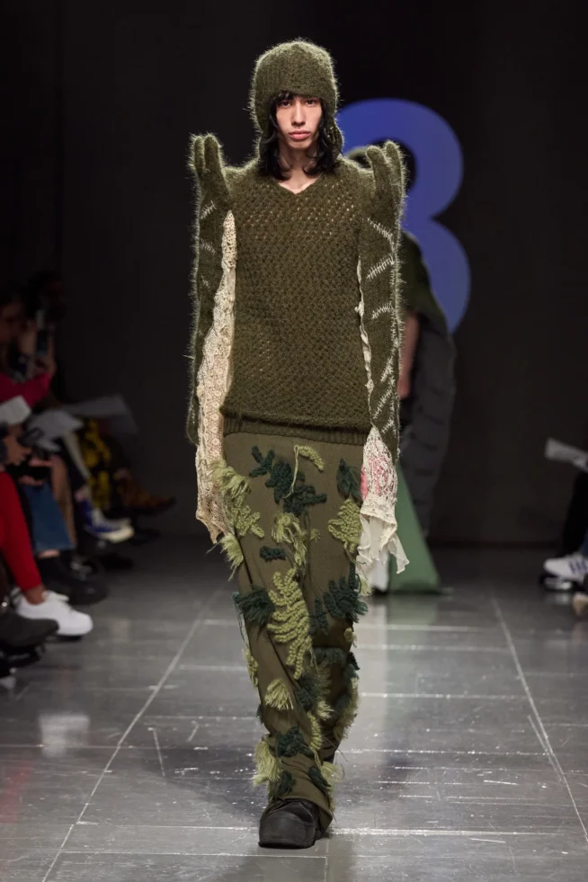 00046-central-saint-martins-fall-2023-ready-to-wear-credit-gorunway