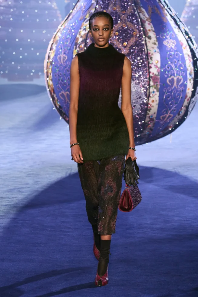 00047-christian-dior-fall-2023-ready-to-wear-credit-gorunway