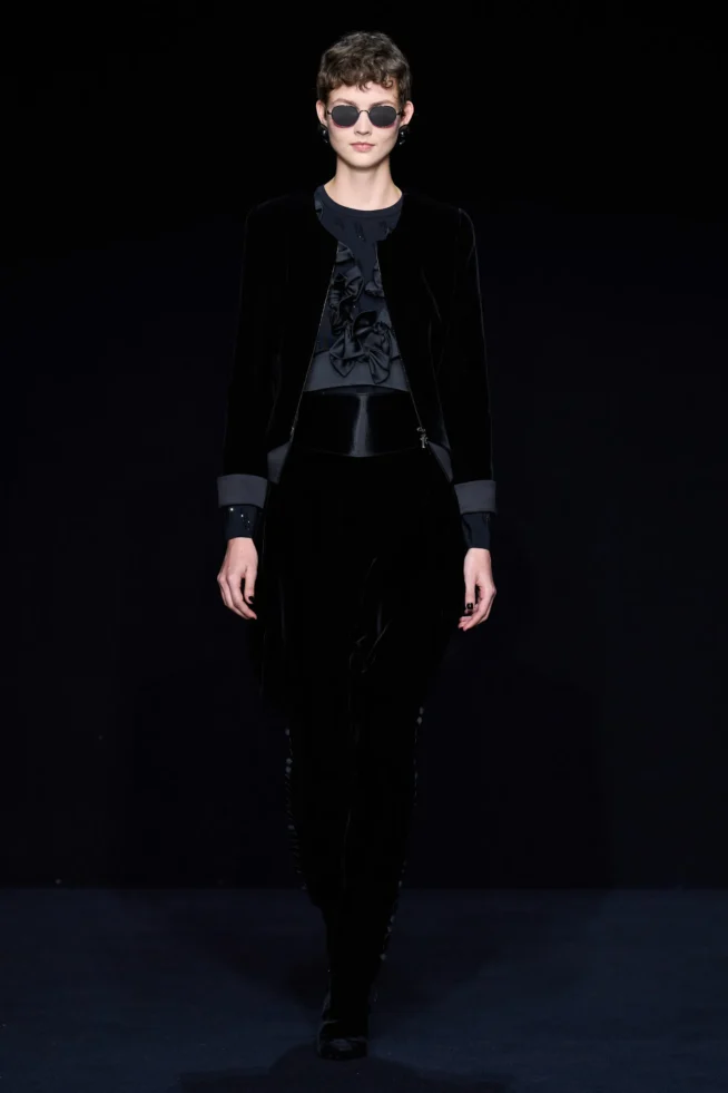 00047-emporio-armani-fall-2023-ready-to-wear-credit-gorunway