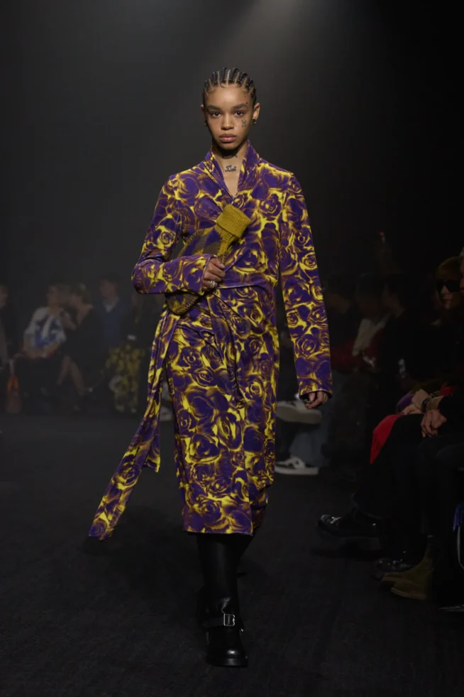 00048-burberry-fall-2023-ready-to-wear-credit-gorunway