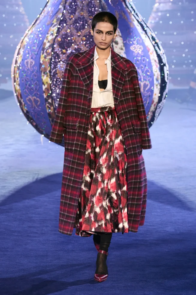 00048-christian-dior-fall-2023-ready-to-wear-credit-gorunway