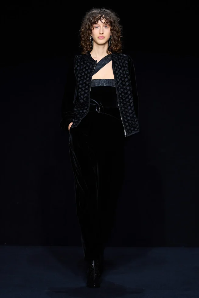 00048-emporio-armani-fall-2023-ready-to-wear-credit-gorunway