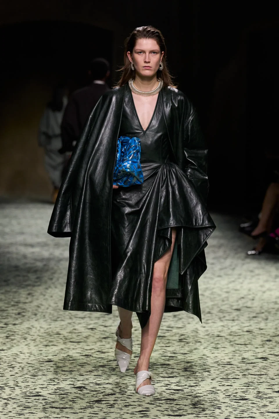 00049-bottega-veneta-fall-2023-ready-to-wear-credit-gorunway