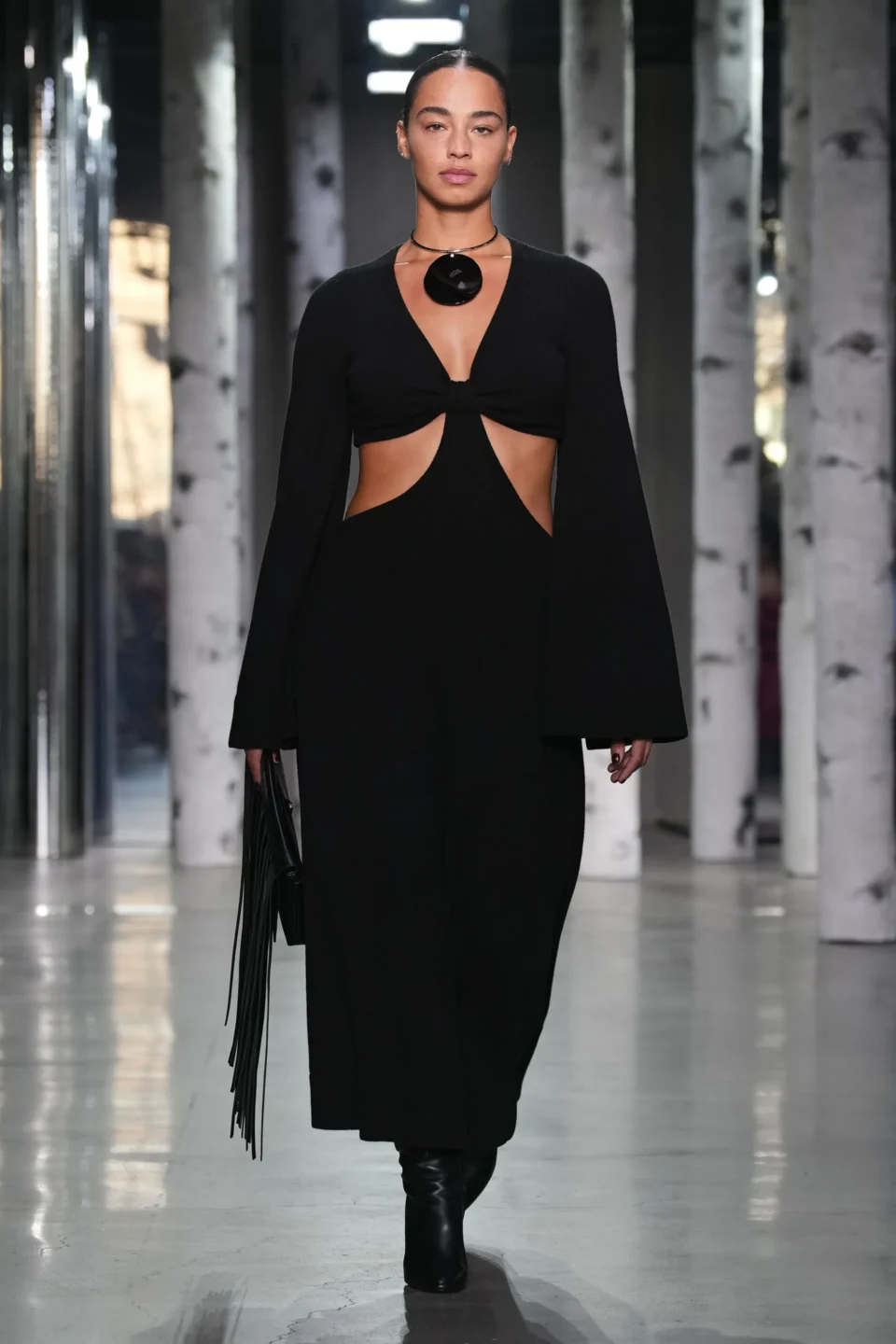 00049-michael-kors-fall-2023-ready-to-wear-credit-gorunway