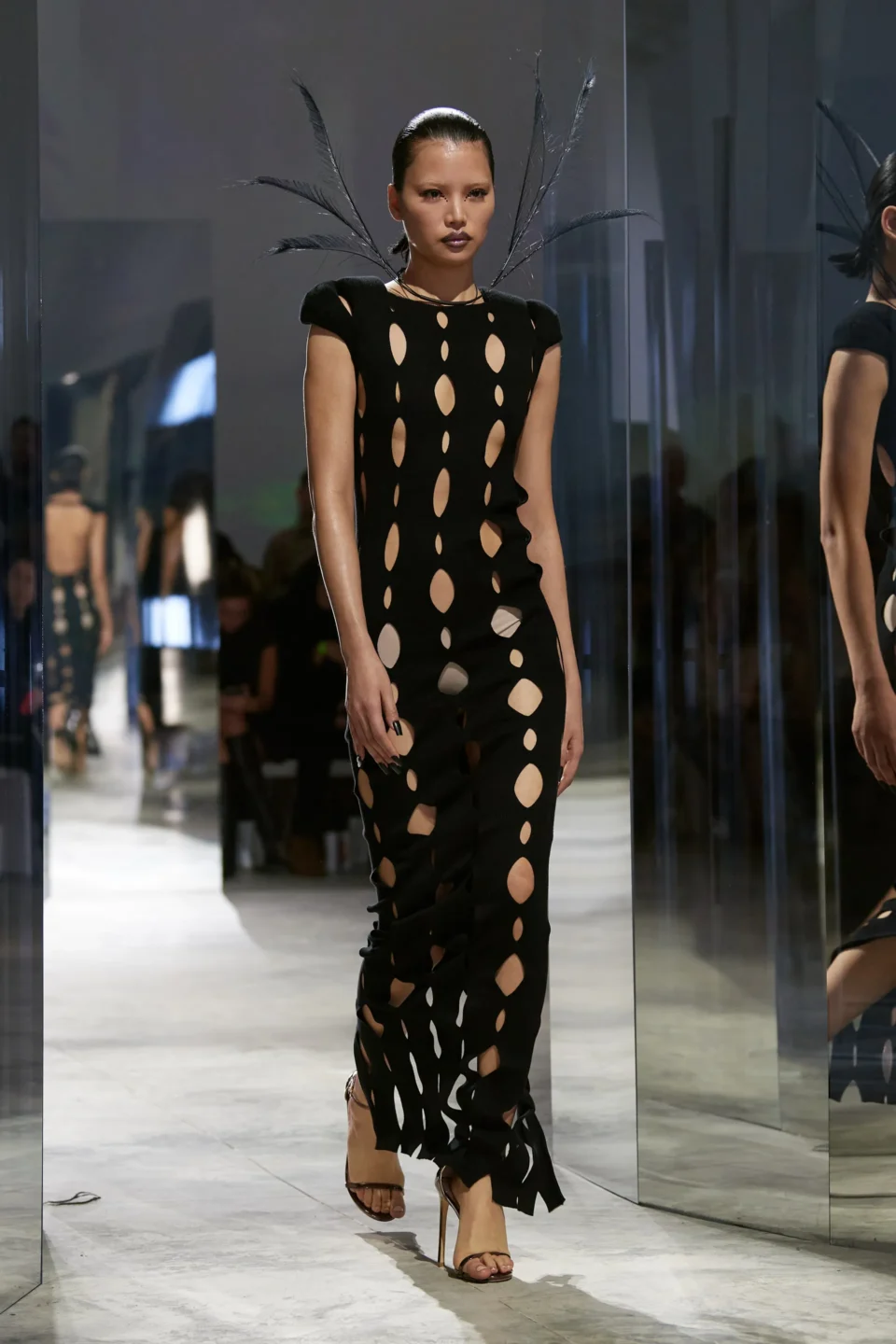 00050-luar-fall-2023-ready-to-wear-credit-gorunway