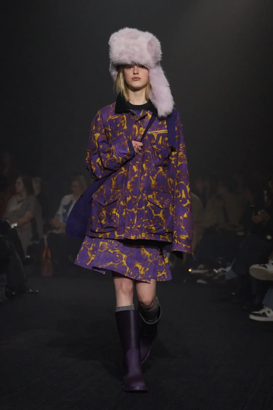 00051-burberry-fall-2023-ready-to-wear-credit-gorunway