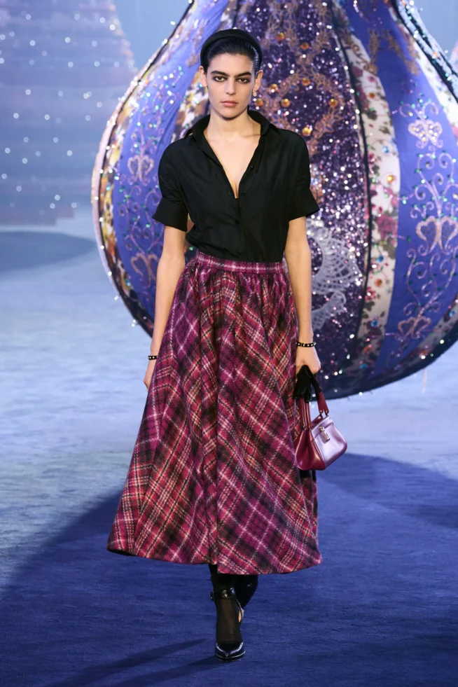 00052-christian-dior-fall-2023-ready-to-wear-credit-gorunway