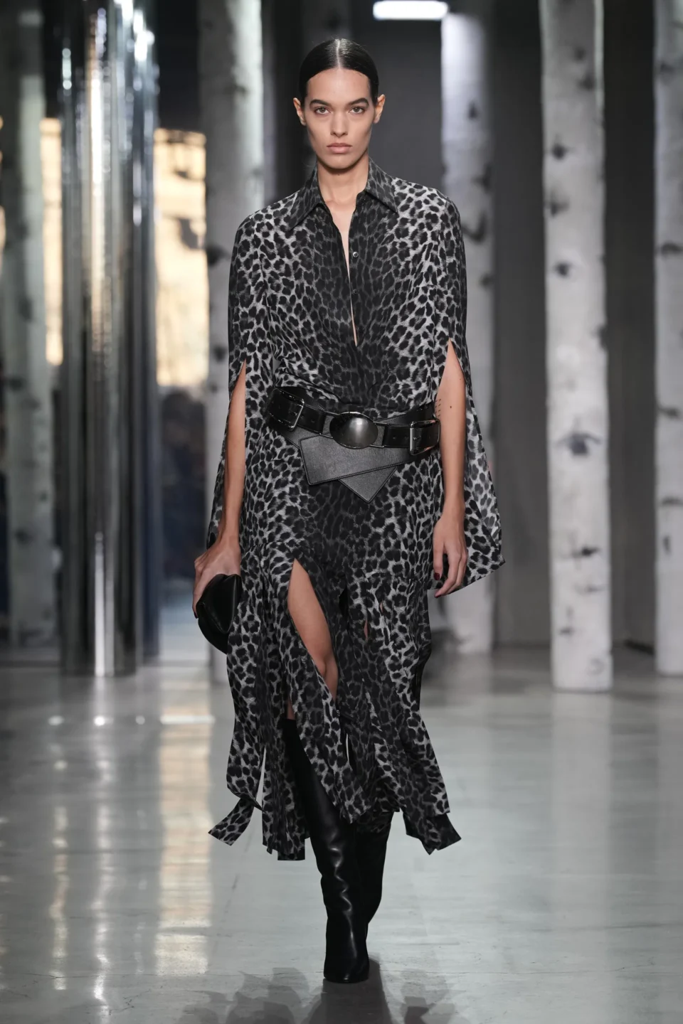 00052-michael-kors-fall-2023-ready-to-wear-credit-gorunway