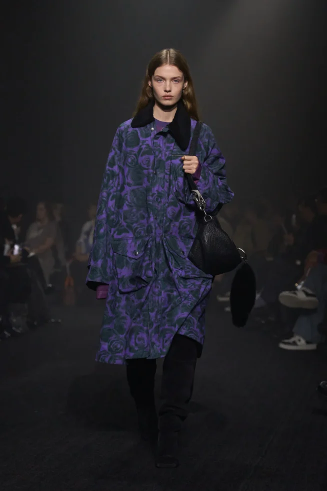 00054-burberry-fall-2023-ready-to-wear-credit-gorunway