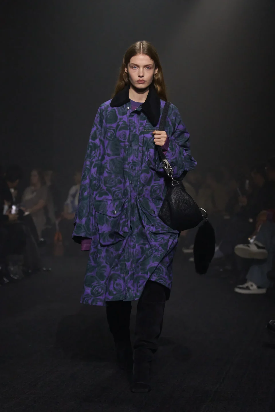 00054-burberry-fall-2023-ready-to-wear-credit-gorunway