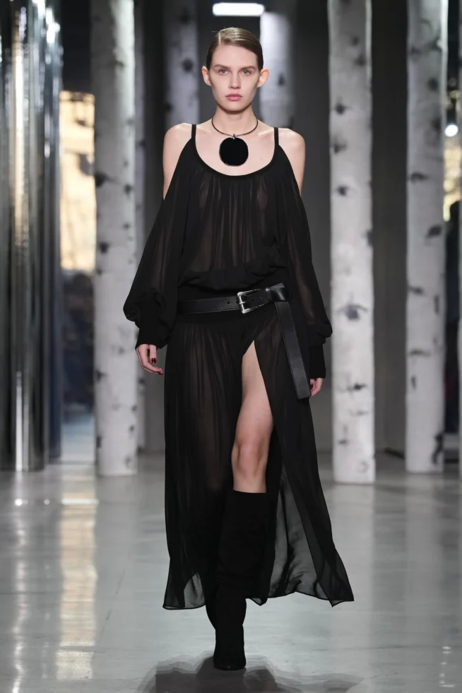 00054-michael-kors-fall-2023-ready-to-wear-credit-gorunway