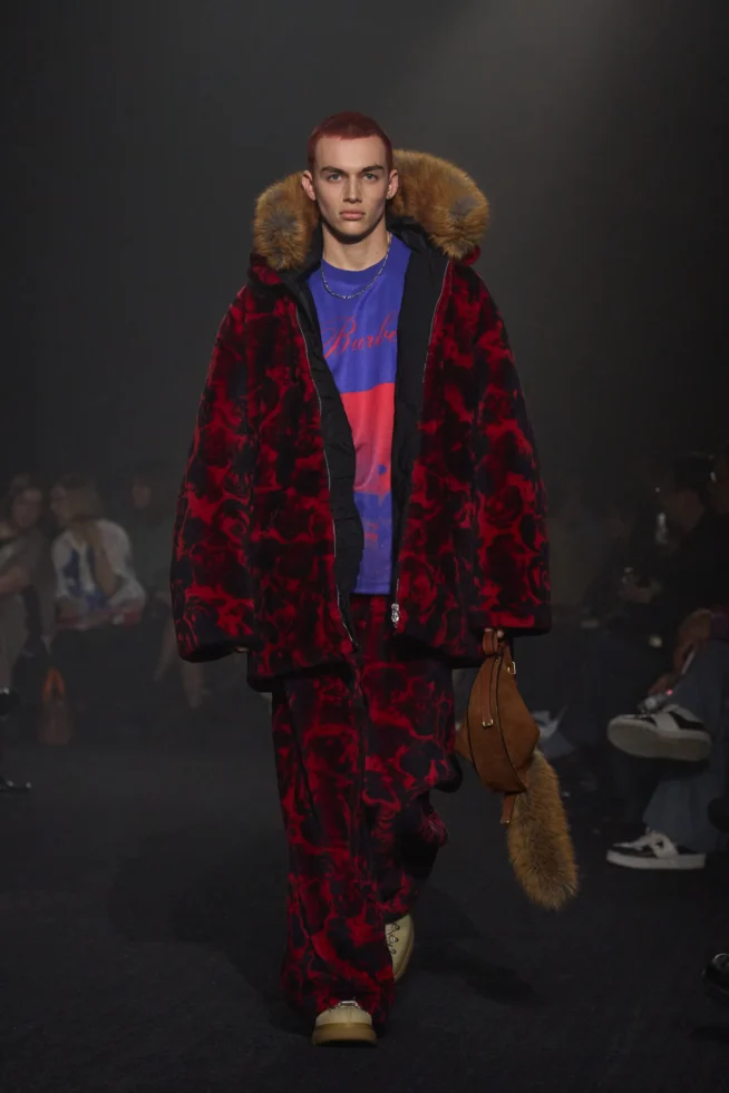 00055-burberry-fall-2023-ready-to-wear-credit-gorunway