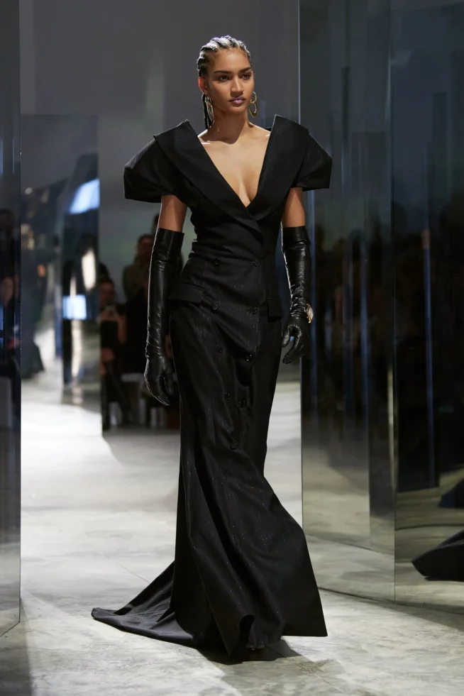 00055-luar-fall-2023-ready-to-wear-credit-gorunway