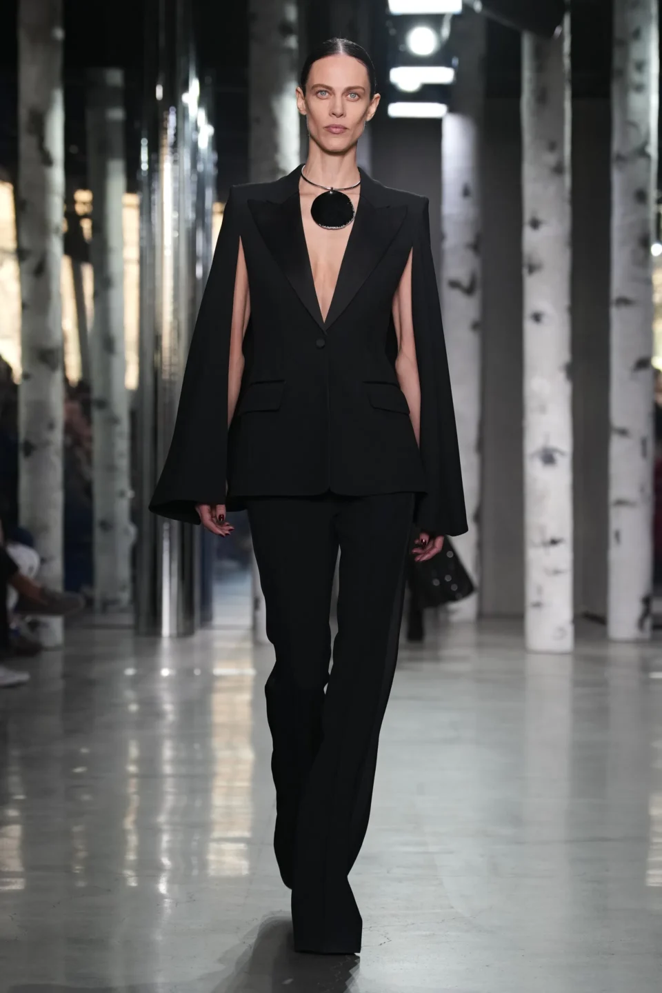 00055-michael-kors-fall-2023-ready-to-wear-credit-gorunway