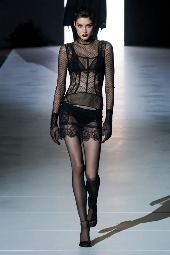 00057-dolce-e-gabbana-fall-2023-ready-to-wear-credit-gorunway