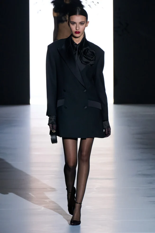00060-dolce-e-gabbana-fall-2023-ready-to-wear-credit-gorunway