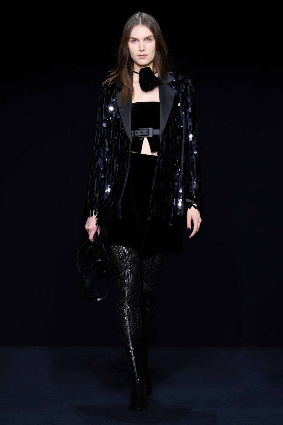00061-emporio-armani-fall-2023-ready-to-wear-credit-gorunway