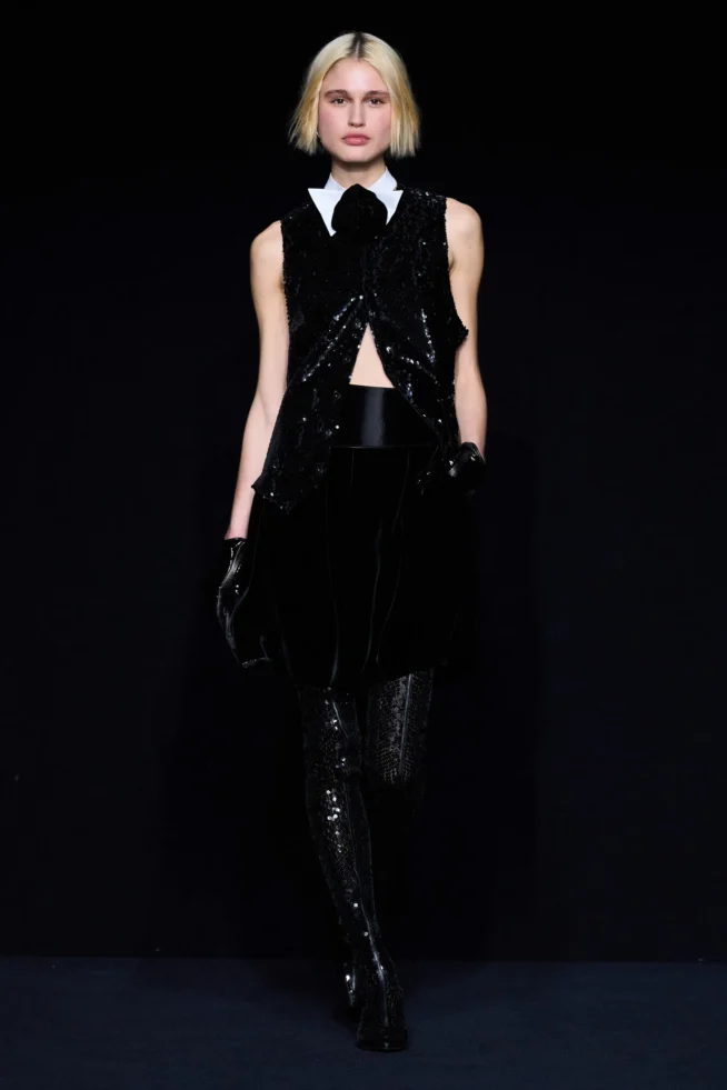 00062-emporio-armani-fall-2023-ready-to-wear-credit-gorunway