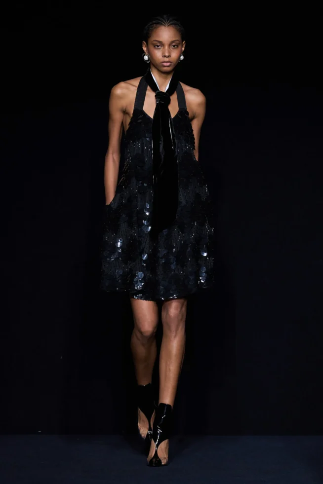 00065-emporio-armani-fall-2023-ready-to-wear-credit-gorunway