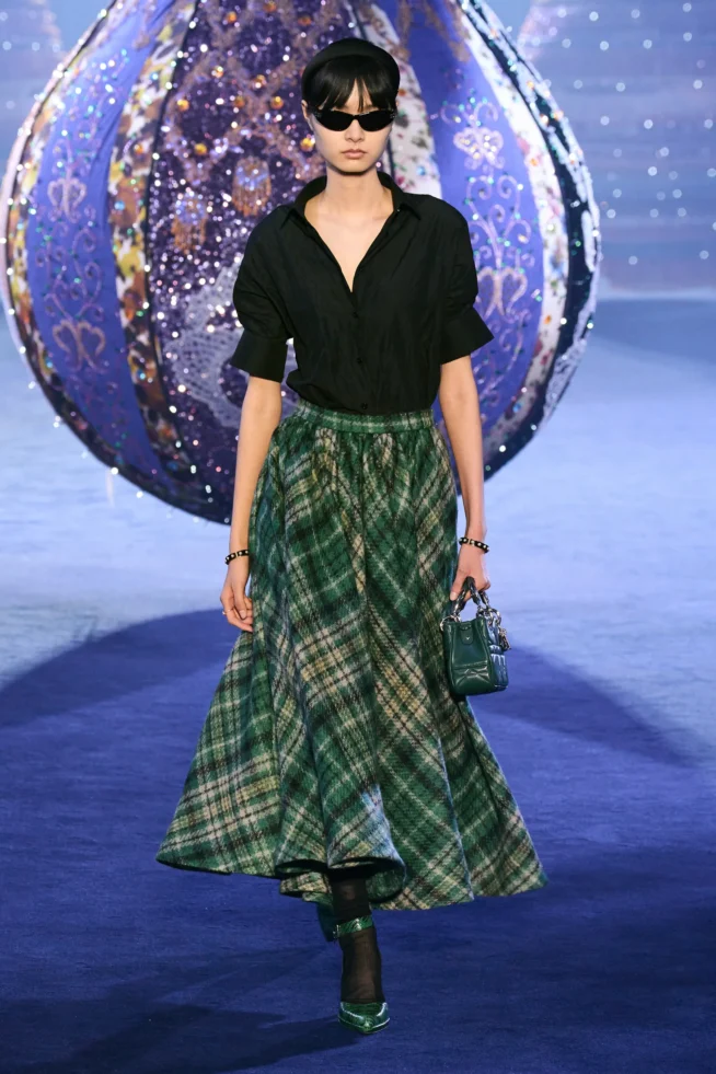 00066-christian-dior-fall-2023-ready-to-wear-credit-gorunway