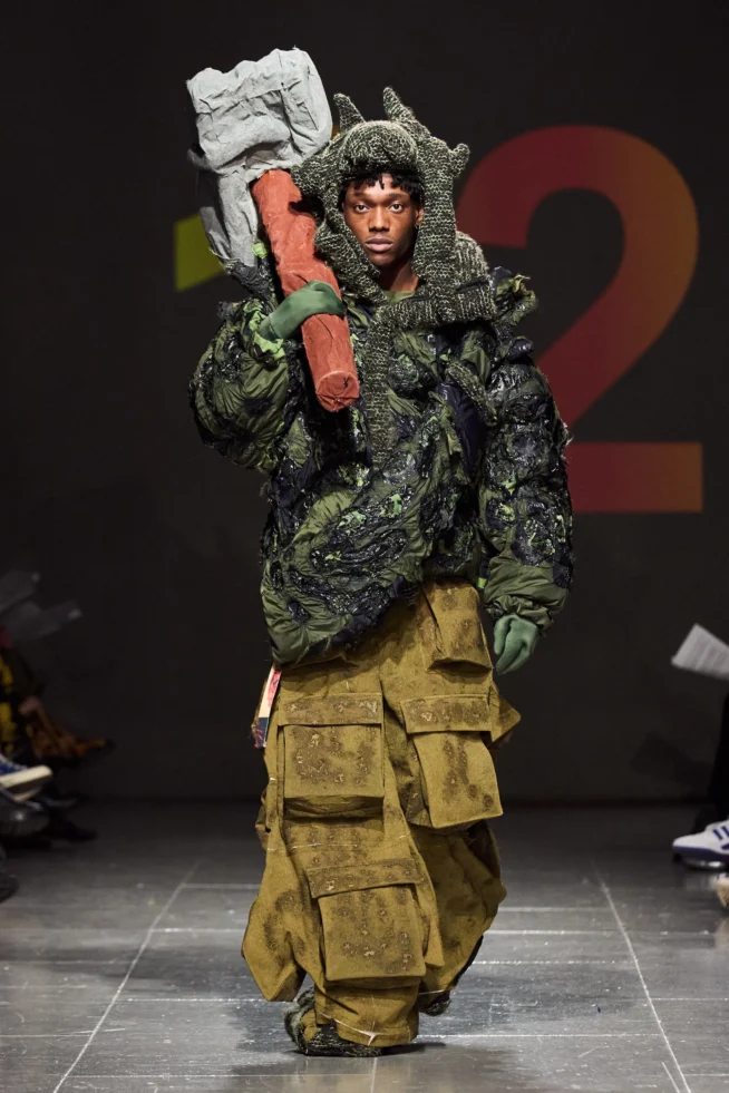 00071-central-saint-martins-fall-2023-ready-to-wear-credit-gorunway