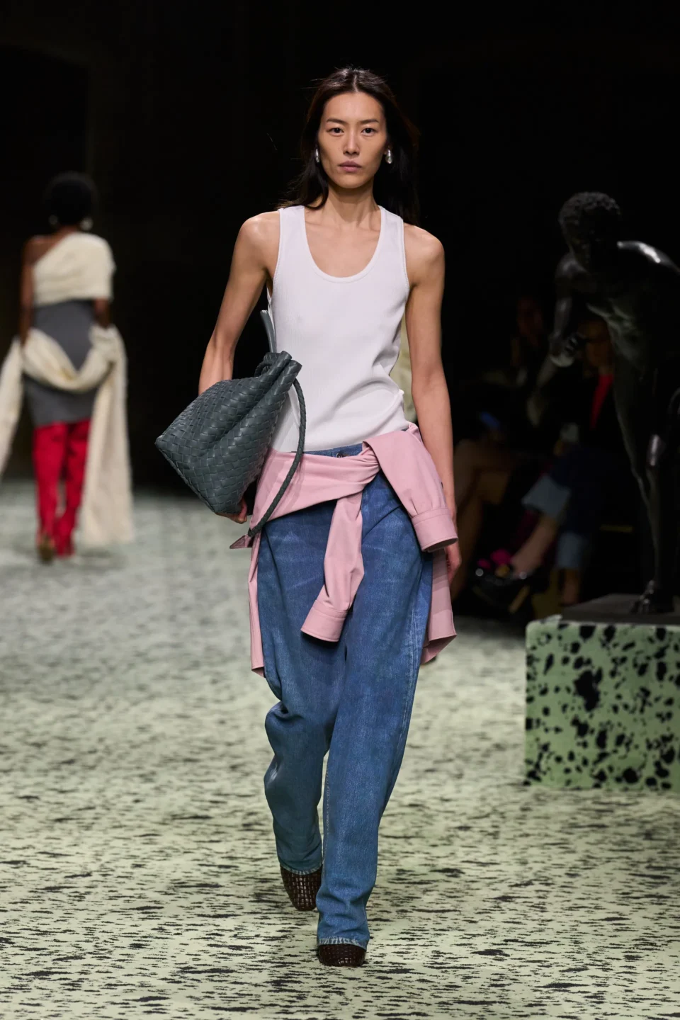 00081-bottega-veneta-fall-2023-ready-to-wear-credit-gorunway
