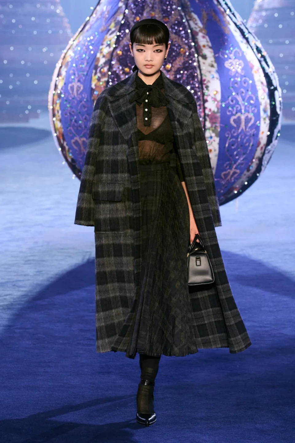 00082-christian-dior-fall-2023-ready-to-wear-credit-gorunway