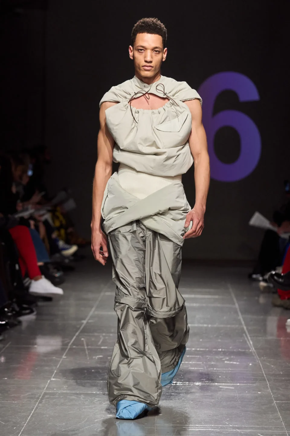 00090-central-saint-martins-fall-2023-ready-to-wear-credit-gorunway
